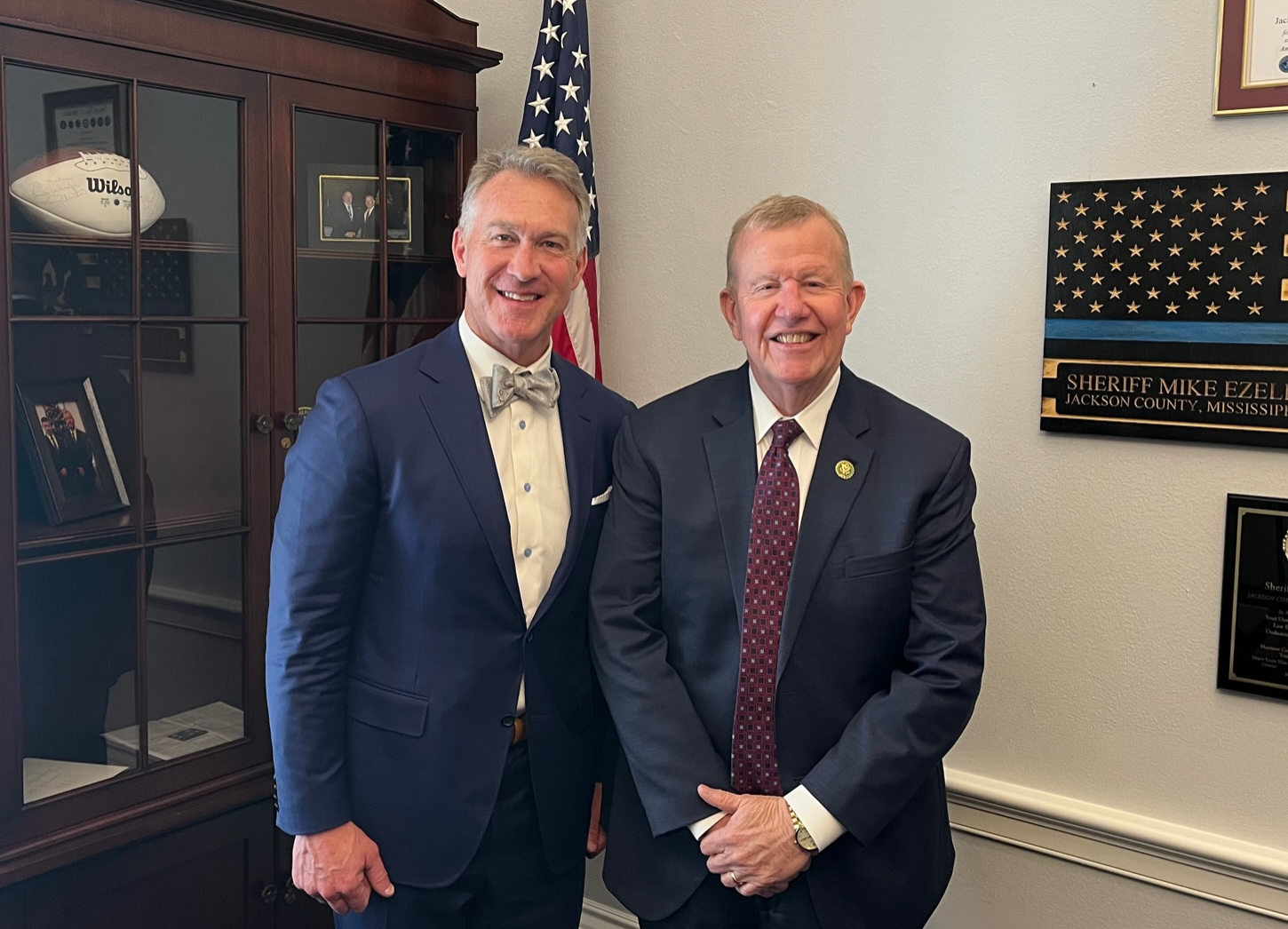 Congressman Ezell meets with Jones College Leadership