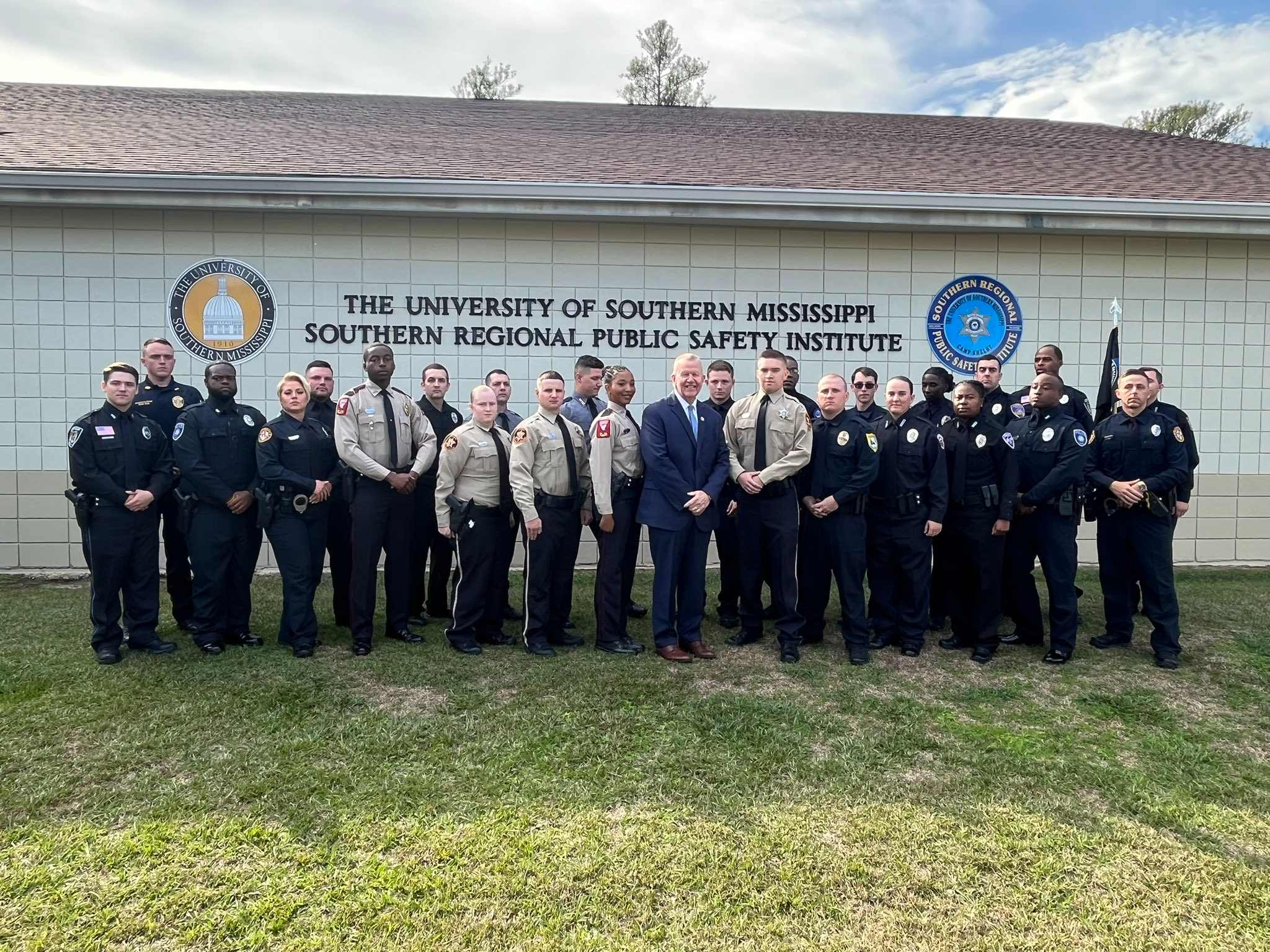 Congressman Ezell stands with Southern Regional Public Safety Institute's most recent graduating class